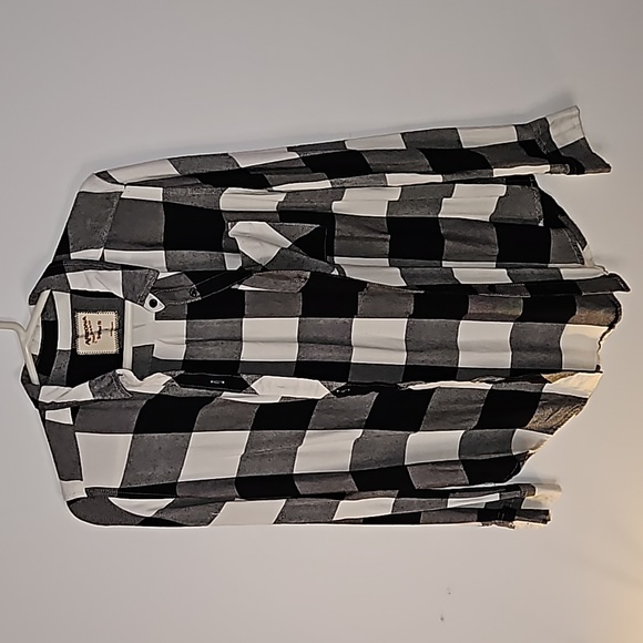 Arizona Jean Company Small Boyfriend Fit Flannel Black and White - Picture 3 of 11